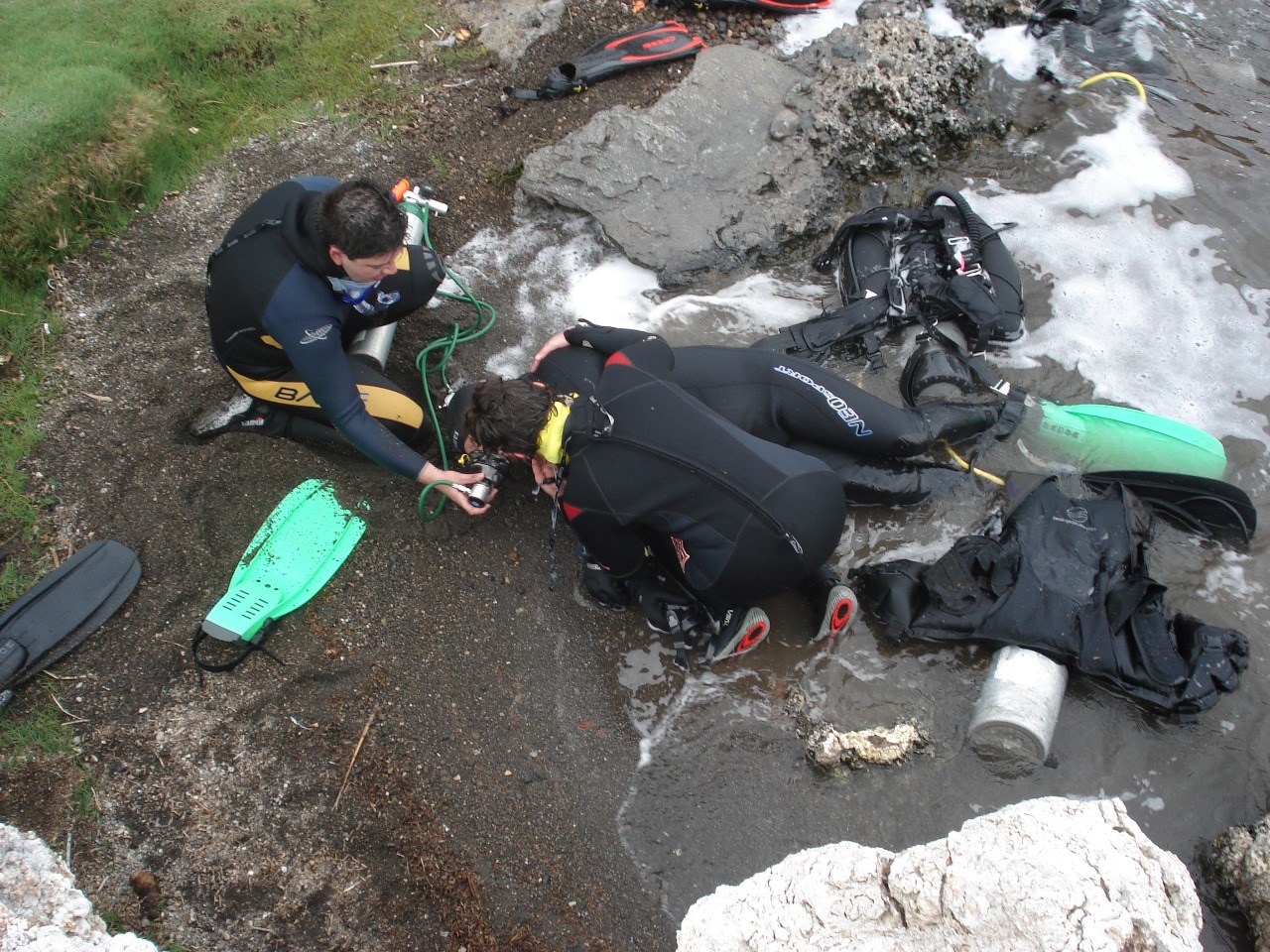 Rescue diving course scenario